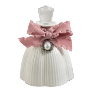 Home fragrance diffuser Marie-Antoinette ribbed white marquise 2